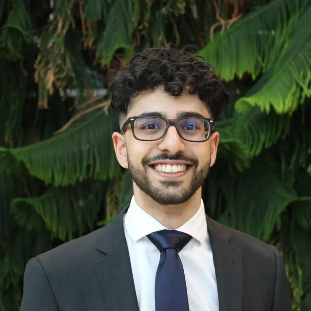 Portrait of Dr. Soroush Nedaie