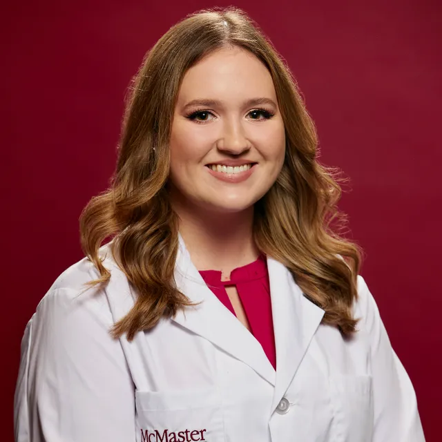 Portrait of Dr. Maddy Walker