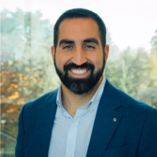 Portrait of Dr. Jason Profetto